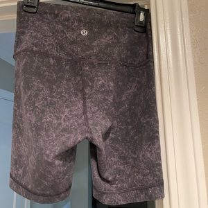Lululemon Wunder Train High Rise Short 6"